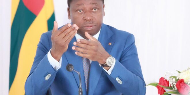 Faure Gnassingbé France nouvelle constitution