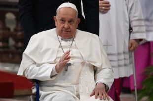 Urgent : Le pape François hospitalisé à Rome