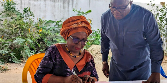 L'opposition affaiblie cherche à mobiliser