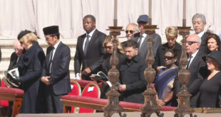 Faure Gnassingbé aux funérailles du Pape François