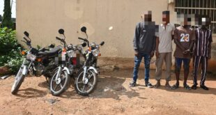 Braquage à Hédzranawé : les auteurs arrêtés, un arsenal de guerre saisi !