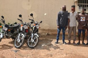 Braquage à Hédzranawé : les auteurs arrêtés, un arsenal de guerre saisi !