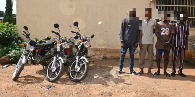 Braquage à Hédzranawé : les auteurs arrêtés, un arsenal de guerre saisi !